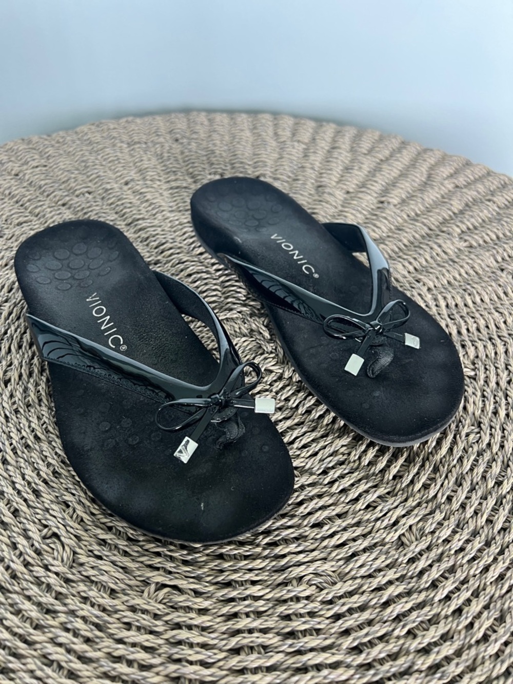 Vionic Black Bella Toe Thong Sandal size 6.5 - Picture 2 of 11